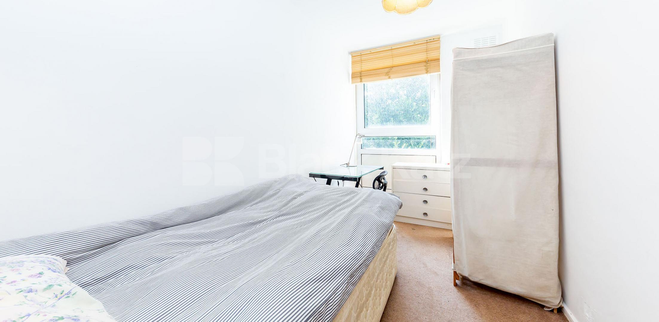 			UNDER OFFER!, 3 Bedroom, 1 bath, 1 reception Flat			 Stanhope Street, CAMDEN - EUSTON